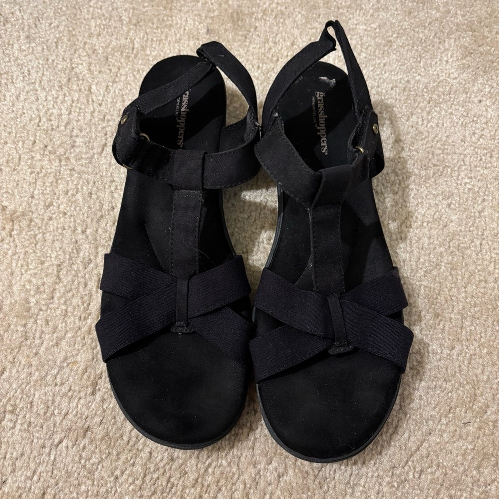 Grasshoppers Chic Black Cloth Sandals 11W
